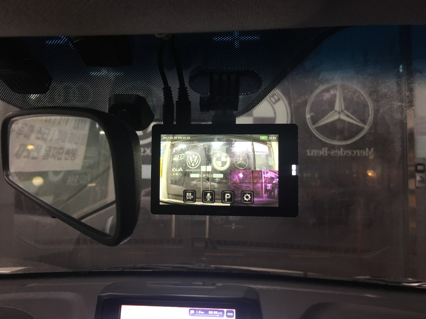 아반떼MD 토파즈V2 2채널 블랙박스 장착 [수원 아이머큐리 공식대리점]