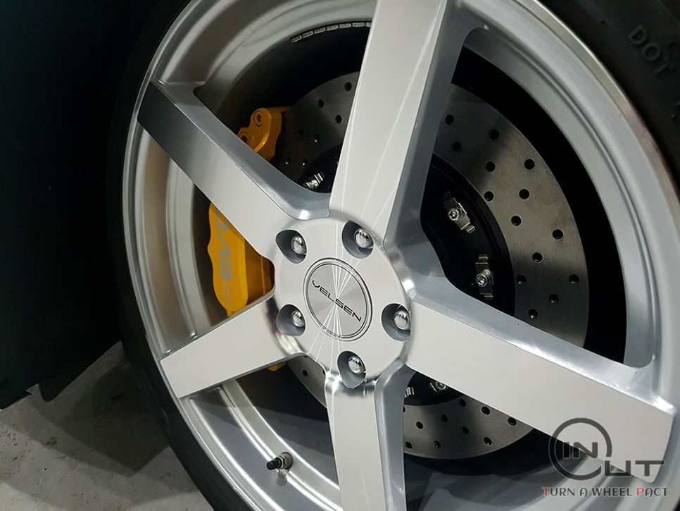 기아 K5 T-GDI SEVO S52 345 BRAKE SET 장착. 